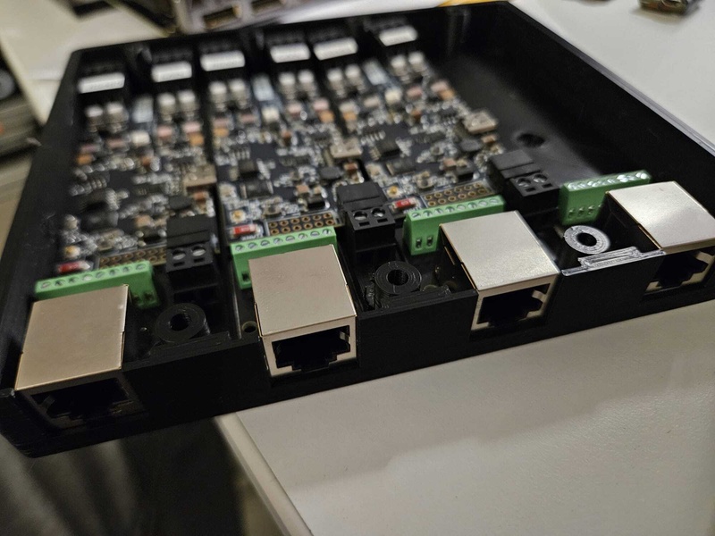 Afbeeldingslocatie: https://tweakers.net/i/87jJq7H6hP-kOeodLTqLh-LzM9A=/800x/filters:strip_icc():strip_exif()/f/image/S5tcsY120wtuPHtZQ7WTQUvd.jpg?f=fotoalbum_large