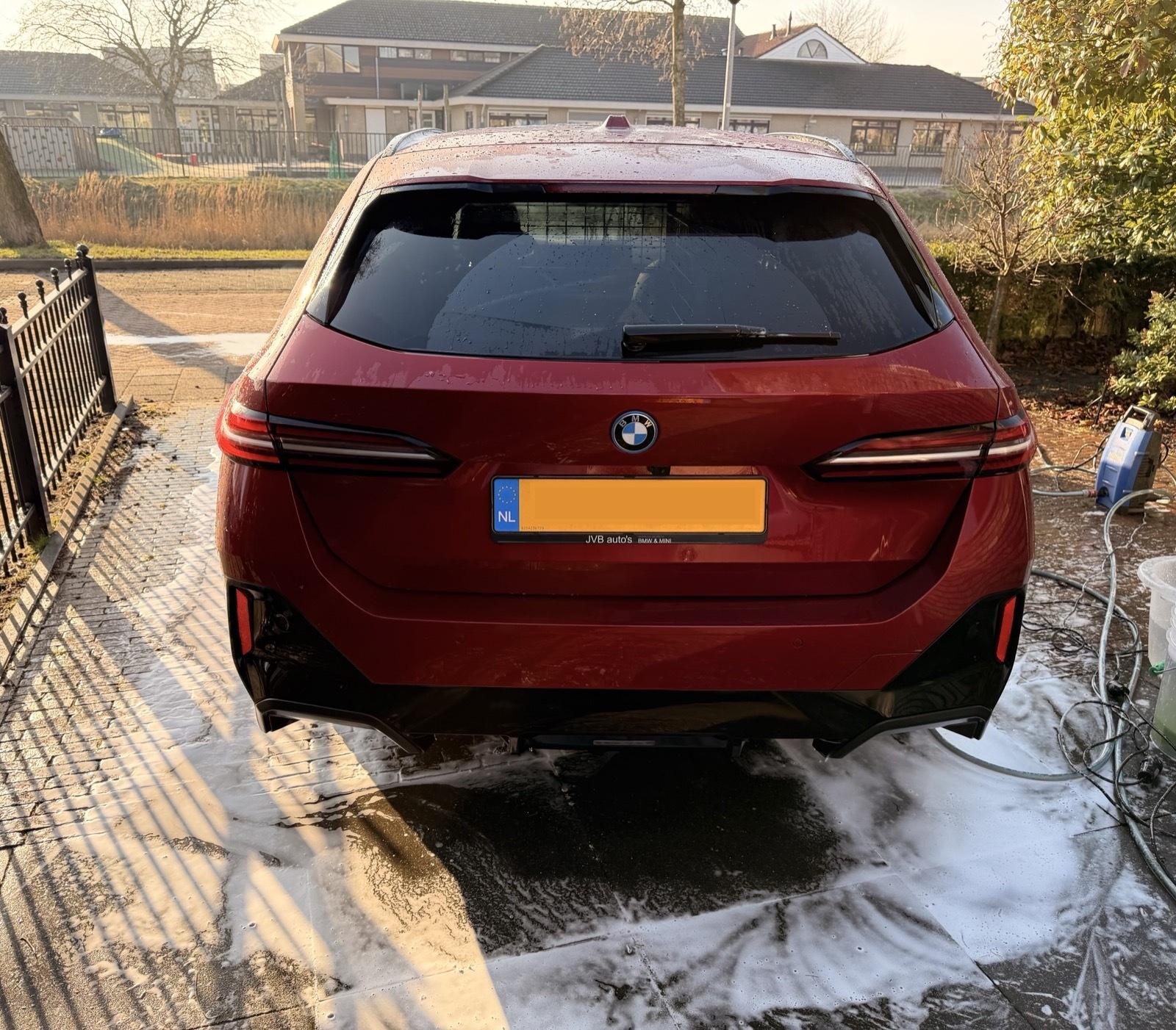 Afbeeldingslocatie: https://tweakers.net/i/89uQW0d43mMpaoq_lkBZMAdQ7So=/fit-in/4920x3264/filters:max_bytes(3145728):no_upscale():strip_icc():strip_exif()/f/image/DqGKCNFSvLw44jXPrA3iMJIM.jpg?f=user_large