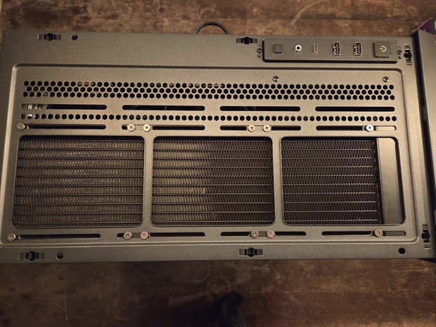 Afbeeldingslocatie: https://tweakers.net/i/89woECDp6GyjB8qz5U4zbSOZmPw=/620x/filters:strip_icc():strip_exif()/m/2271134/1W2ai4iYxR8dtkZ2xndjenaIe0HrECbWkWVQmR4TnLnftF7sif.jpeg?f=620xauto