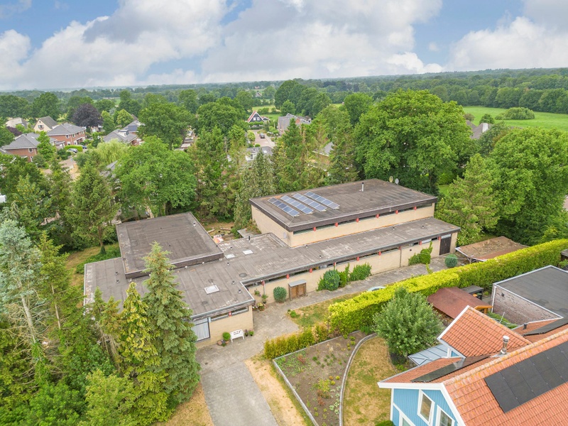 Afbeeldingslocatie: https://tweakers.net/i/8CKSnRjUKTp7t1DVGbTpOfxVSSA=/800x/filters:strip_icc():strip_exif()/f/image/M1rNSnL6EMXyb16oXoyNXTQt.jpg?f=fotoalbum_large