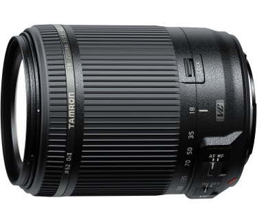 Canon EOS 200D + 18-200mm f/3.5-6.3 Di II VC Zwart