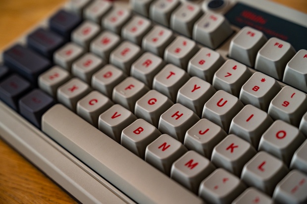 Afbeeldingslocatie: https://tweakers.net/i/8D1vO7ItuCFhr6-pP-zYYbh8FAw=/620x/filters:strip_icc():strip_exif()/m/674583/1VeBsnHlwzwlcQABqsAO2GEDy6QsXRhwsbzZjCx4xmwOGJlV8L.jpeg?f=620xauto