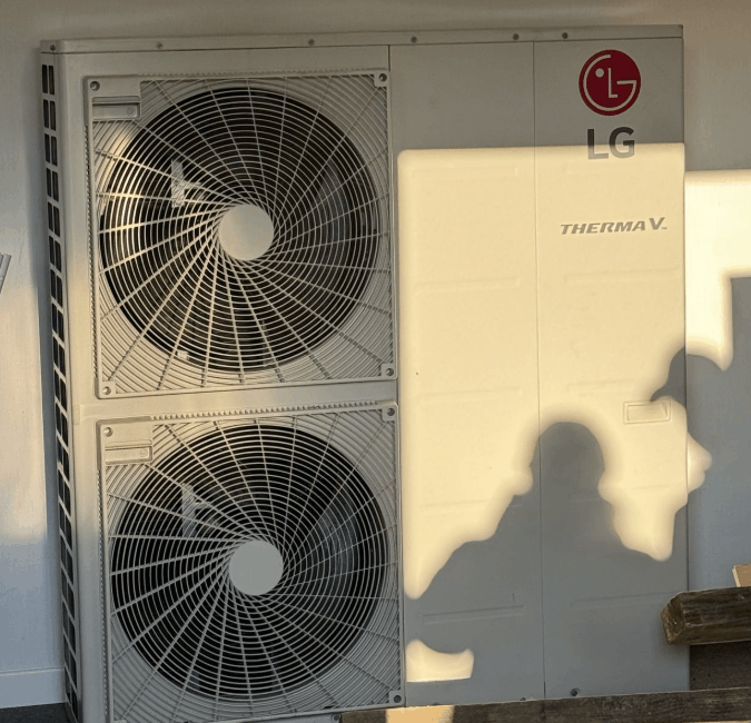 Afbeeldingslocatie: https://tweakers.net/i/8DtqwLDer2DqUHFQUu12gjNAvFc=/fit-in/4000x4000/filters:no_upscale():strip_exif()/f/image/wi1ideUXUT46t5KVGbGE0IiH.png?f=user_large