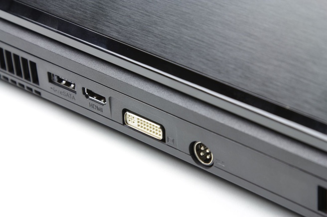 XNotebook Titan SA17