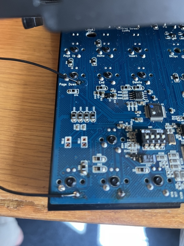 Afbeeldingslocatie: https://tweakers.net/i/8GyoHxSm_VknKlR-AQOPKa80WQc=/x800/filters:strip_icc():strip_exif()/f/image/GUZMpHPCKt59DFULedZtvUVB.jpg?f=fotoalbum_large