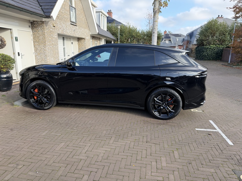 Afbeeldingslocatie: https://tweakers.net/i/8Hlg1VBCRCMmKRosh2ffxrZBq4Q=/800x/filters:strip_icc():strip_exif()/f/image/vAcPiXeLeXyDkudtwJhLCRCW.jpg?f=fotoalbum_large