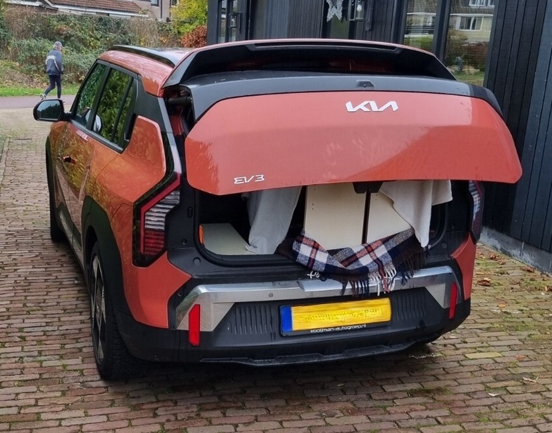 Afbeeldingslocatie: https://tweakers.net/i/8NDmaODLsMVMT1Cmc47BKhzxI7c=/800x/filters:strip_icc():strip_exif()/f/image/f5niBjV4b7bJVq77PlGupwuv.jpg?f=fotoalbum_large