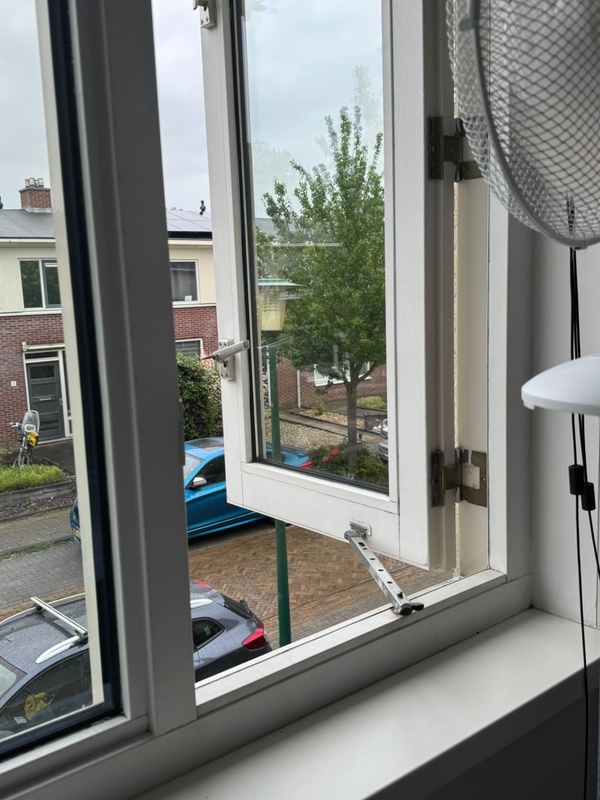 Afbeeldingslocatie: https://tweakers.net/i/8Nk8jp3d1mJNh4Rs48V5BhB-9bM=/x800/filters:strip_icc():strip_exif()/f/image/9G4ItqXazSUPpgcjPrvOiHGp.jpg?f=fotoalbum_large