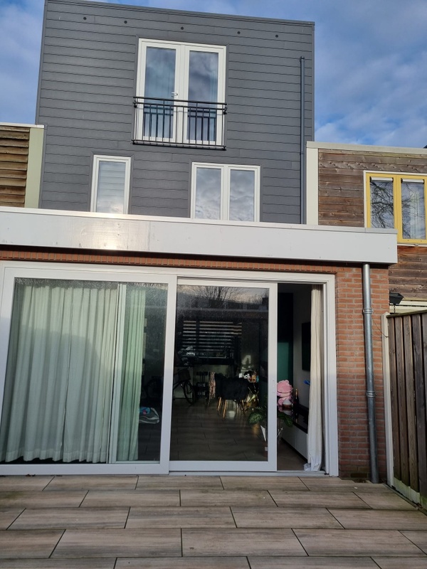 Afbeeldingslocatie: https://tweakers.net/i/8NmdRjyy5x6U_yx0X3JhQfBqRFA=/x800/filters:strip_icc():strip_exif()/f/image/k89l5NX33BGekVd6MAuFBv8h.jpg?f=fotoalbum_large