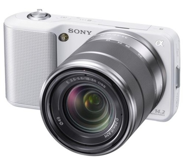 Sony Alpha NEX-3K + 18-55mm f/3.5-5.6 OSS