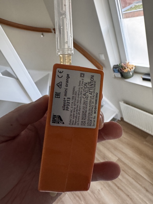 Afbeeldingslocatie: https://tweakers.net/i/8QRBZDDtEZHxYWbU3YNWWl8LlR8=/x800/filters:strip_icc():strip_exif()/f/image/zFzT5u5RzagLqS1UZGkEyK7G.jpg?f=fotoalbum_large