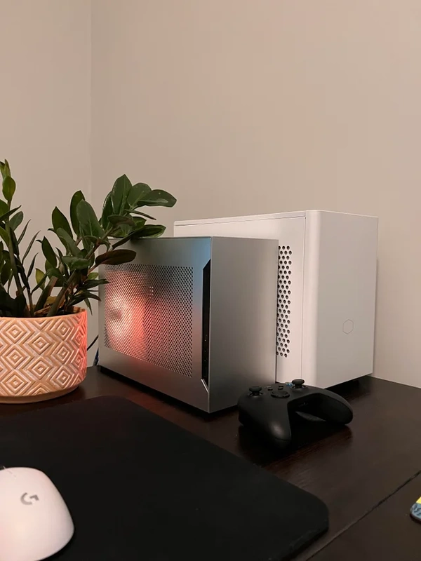 Afbeeldingslocatie: https://tweakers.net/i/8TGqO0xAxAoimT2NVubU0xmR7i8=/x800/filters:strip_exif()/f/image/76bCkeFr49hcIhz0ii3C8osW.webp?f=fotoalbum_large