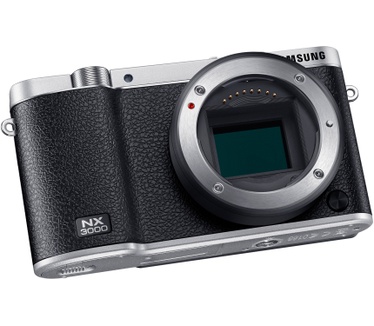 Samsung NX3000 + 16-50mm F3.5-5.6 Power Zoom Zwart