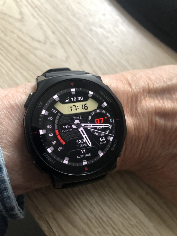 Afbeeldingslocatie: https://tweakers.net/i/8XiVrukrCdVlqpYBJL1SSgGvBow=/x800/filters:strip_icc():strip_exif()/f/image/eRXdkUsFAzyKrr3KpprS0HFj.jpg?f=fotoalbum_large