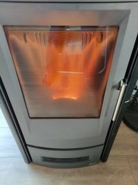 Afbeeldingslocatie: https://tweakers.net/i/8ZvtV9qKO8W4gD8WeaisV1dz5ZA=/full-fit-in/4920x3264/filters:max_bytes(3145728):no_upscale():strip_icc():fill(white):strip_exif()/f/image/174qBvH5bz5rzbVkqnoVJIeV.jpg?f=user_large