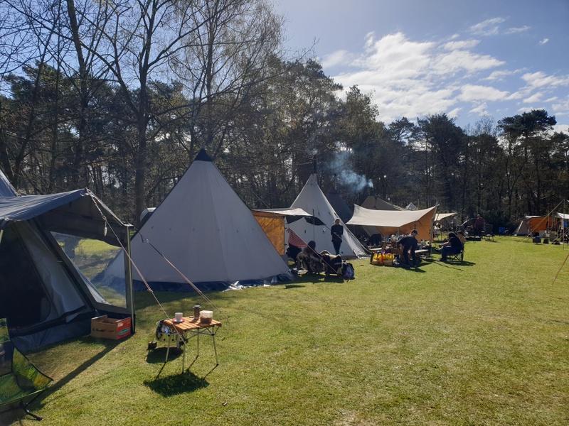Afbeeldingslocatie: https://tweakers.net/i/8Zw_nrTS5frXyBU8Njqqw13kryY=/800x/filters:strip_icc():strip_exif()/f/image/dvzuTjEiZSsr4Qq5udgfn9bF.jpg?f=fotoalbum_large