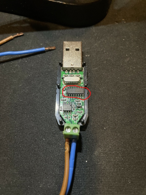 Afbeeldingslocatie: https://tweakers.net/i/8aEuPW361qin-ZCukIq16eC9bkM=/x800/filters:strip_icc():strip_exif()/f/image/89RUbc6j68zTWNLMussPTJM0.jpg?f=fotoalbum_large