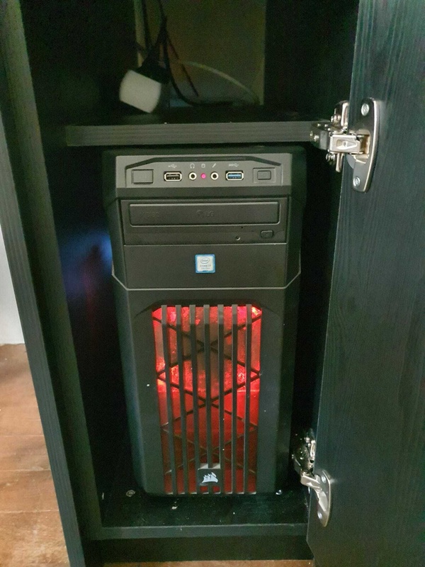 Afbeeldingslocatie: https://tweakers.net/i/8aGxuS74CXOuUsiU8kkrR8K2w2I=/x800/filters:strip_icc():strip_exif()/f/image/Le83mwksldVCYMYTNgyIz4UE.jpg?f=fotoalbum_large