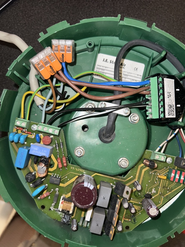 Afbeeldingslocatie: https://tweakers.net/i/8bKhR5xxFahSpzZ0TLygGy0sbwQ=/x800/filters:strip_icc():strip_exif()/f/image/mjTJhJaVgS7hiuEKo1coQL8l.jpg?f=fotoalbum_large