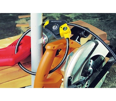 Master Lock Verstelbare Python-vergrendelingskabel met lengte van 1,8 m en diameter van 10 mm; zwart en geel