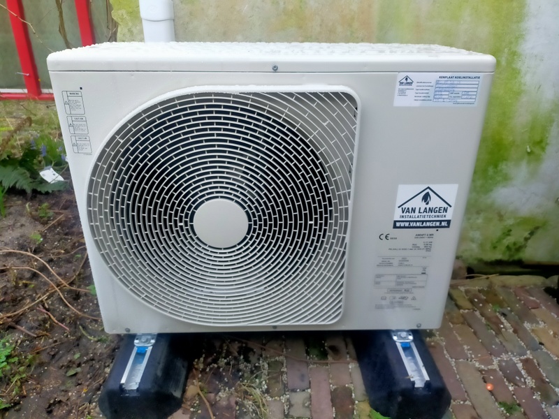 Afbeeldingslocatie: https://tweakers.net/i/8cIqmUc9izdsa8Fr0E9dlmKh_SM=/800x/filters:strip_icc():strip_exif()/f/image/TJkq6mIGL72yx3mWySuDwYig.jpg?f=fotoalbum_large