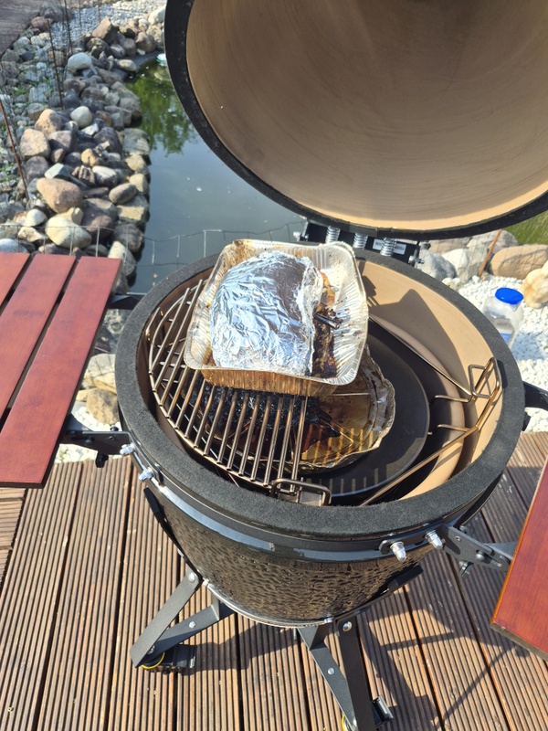 Afbeeldingslocatie: https://tweakers.net/i/8fT32IBoxOytRKR7shCtKQm62cs=/x800/filters:strip_icc():strip_exif()/f/image/d1ZRBEluPiPnDjFbYuQKIlDl.jpg?f=fotoalbum_large