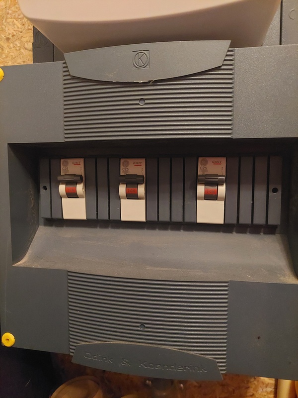 Afbeeldingslocatie: https://tweakers.net/i/8h0gOsObVNY_BVVGNoHnbd5Rc4g=/x800/filters:strip_icc():strip_exif()/f/image/6VWqCbmeJ2ofO0QeZcxThzj0.jpg?f=fotoalbum_large