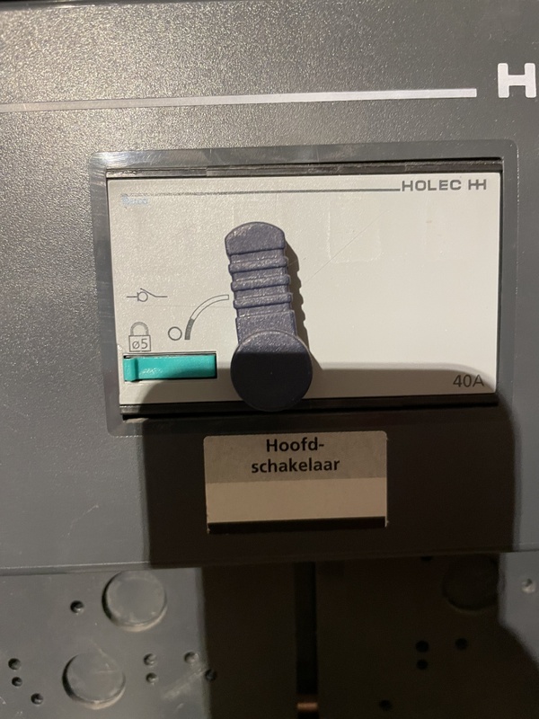Afbeeldingslocatie: https://tweakers.net/i/8hN1dWAif7XbVfEPAC4itomhzx4=/x800/filters:strip_icc():strip_exif()/f/image/FJUAz25uHwwNeE4CFzoYGvOp.jpg?f=fotoalbum_large
