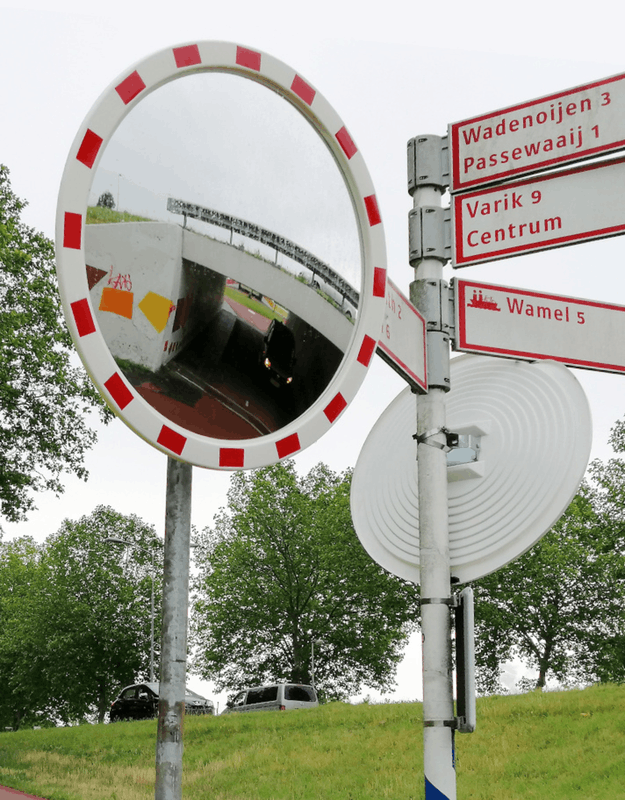 Afbeeldingslocatie: https://tweakers.net/i/8iLtBIzO6JvSiUEMCBujdogumgc=/x800/filters:strip_exif()/f/image/94yfy7pTbq088MnM6znthzes.png?f=fotoalbum_large
