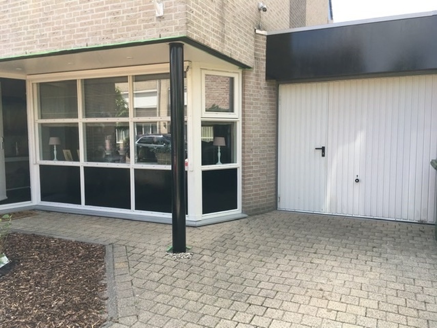 Afbeeldingslocatie: https://tweakers.net/i/8ocGEq4aNLmnsFqgzniPsB3fb1g=/full-fit-in/4920x3264/filters:max_bytes(3145728):no_upscale():strip_icc():fill(white):strip_exif()/f/image/PzKIKc7pJYfX4LbGMavXCDXL.jpg?f=user_large