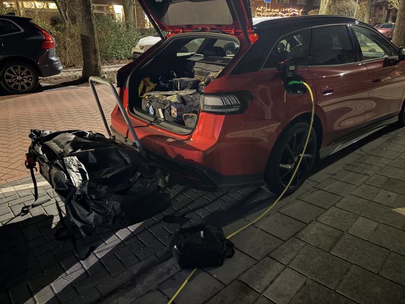 Afbeeldingslocatie: https://tweakers.net/i/8s_QImtM_TcSDxlUcFrUWOiSfok=/800x/filters:strip_icc():strip_exif()/f/image/EwcfWTC2bfgkrKEO9SN5CkH4.jpg?f=fotoalbum_large