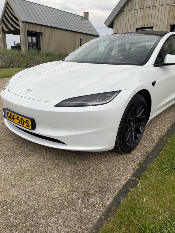 Afbeeldingslocatie: https://tweakers.net/i/8wHR_ur87cjNpaU6o3O-VMDP088=/x800/filters:strip_icc():strip_exif()/f/image/F9KmSdC42cbEtszsRU4OLIMY.jpg?f=fotoalbum_large