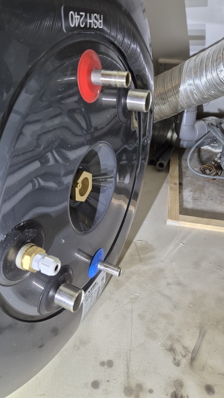 Afbeeldingslocatie: https://tweakers.net/i/8yTHMfYSSmiMuOJ9SejjzDKTEmg=/x800/filters:strip_icc():strip_exif()/f/image/eIYumShrE9pC5qTSpQgnbAiA.jpg?f=fotoalbum_large