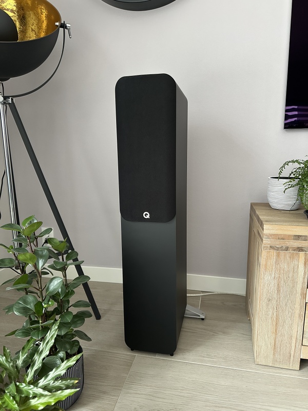 Afbeeldingslocatie: https://tweakers.net/i/8z2LwgXIVFSDHkEjkEPZ5bc9E_4=/x800/filters:strip_icc():strip_exif()/f/image/pBJWRzhGqSoZdD4pSo0RQqTR.jpg?f=fotoalbum_large