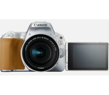 Canon EOS 200D + 18-55mm f/4.0-5.6 Zilver