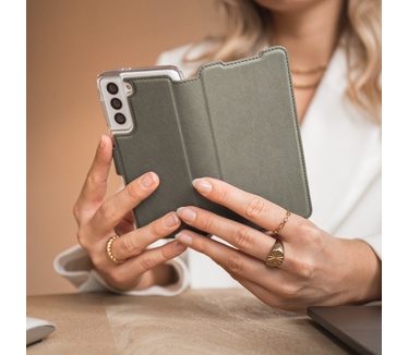 Accezz Xtreme Wallet Bookcase Galaxy S21 Ultra - Lichtgroen