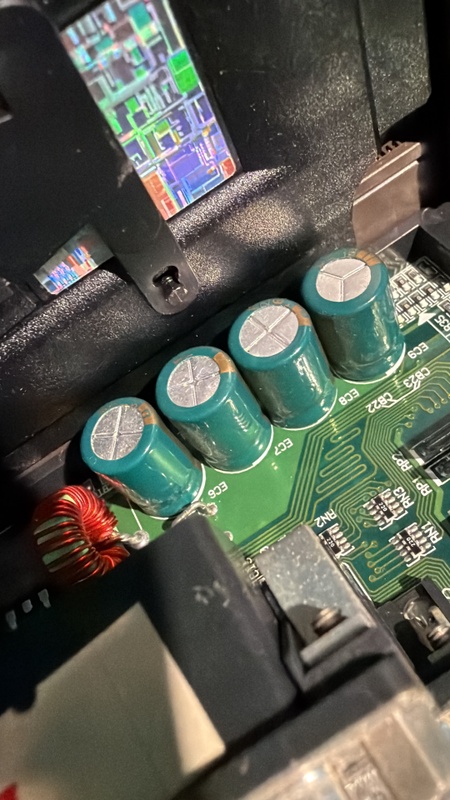 Afbeeldingslocatie: https://tweakers.net/i/9BQbGFUEelcLDf0znvo1yRkZG8A=/x800/filters:strip_icc():strip_exif()/f/image/q7e2TOsfoYgV2y2uEVsTpzPa.jpg?f=fotoalbum_large