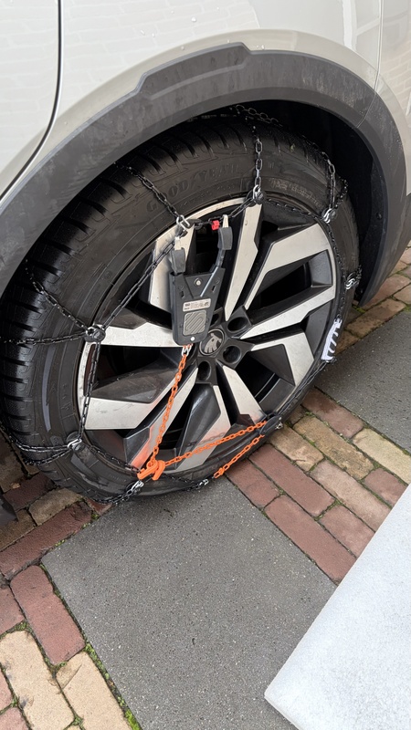 Afbeeldingslocatie: https://tweakers.net/i/9E2IeBGJyuLzQ4m96HUjE2P0apo=/x800/filters:strip_icc():strip_exif()/f/image/hdxWs42uBbsK1BIu8J8tRAqL.jpg?f=fotoalbum_large