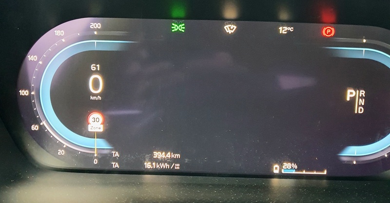 Afbeeldingslocatie: https://tweakers.net/i/9EaJs_rwFMMiElNTcbBll1x11NQ=/800x/filters:strip_icc():strip_exif()/f/image/HkeVKnf8gHPlP5U2B4FrqnqX.jpg?f=fotoalbum_large