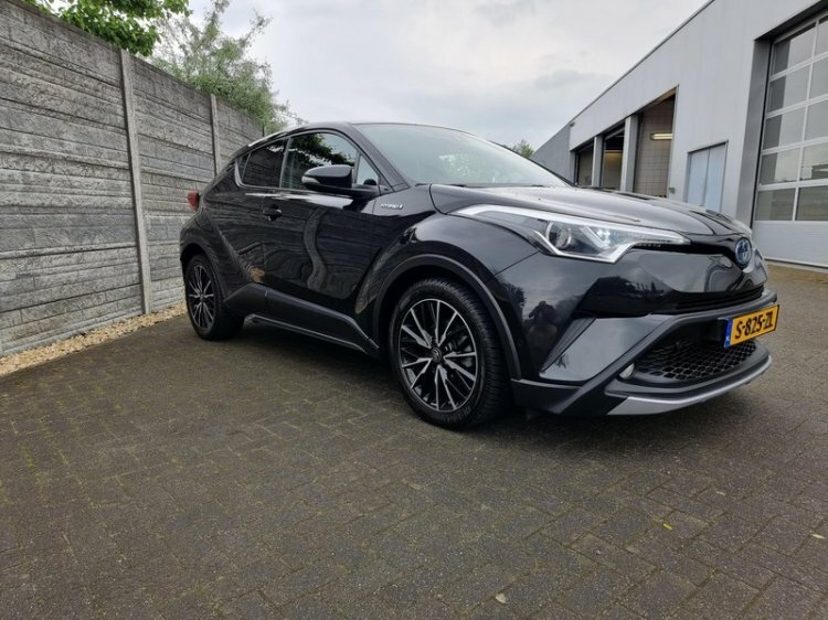 Afbeeldingslocatie: https://tweakers.net/i/9IWpDf0LOsiKUYYO1l66cvStwfg=/full-fit-in/4920x3264/filters:max_bytes(3145728):no_upscale():strip_icc():fill(white):strip_exif()/f/image/Is3sVsv5iGlqbzUNTErIrKZc.jpg?f=user_large