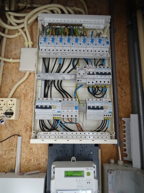 Afbeeldingslocatie: https://tweakers.net/i/9OE6Jdi2btSgrW3fqBWPA83CH7g=/full-fit-in/4920x3264/filters:max_bytes(3145728):no_upscale():strip_icc():fill(white):strip_exif()/f/image/oeUsEfoP7gwO61rCPs3P7xKp.jpg?f=user_large