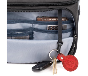 Think Tank Photo 710902