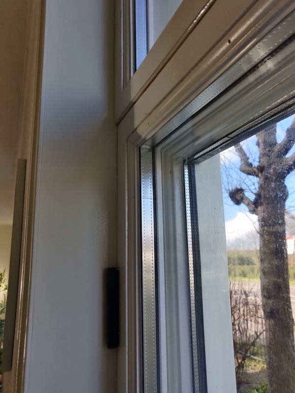 Afbeeldingslocatie: https://tweakers.net/i/9PsHKGucI290Mr5JBt_onutGj0Q=/x800/filters:strip_icc():strip_exif()/f/image/w9fCl6s4FVq8uqtTu0Gvz2na.jpg?f=fotoalbum_large