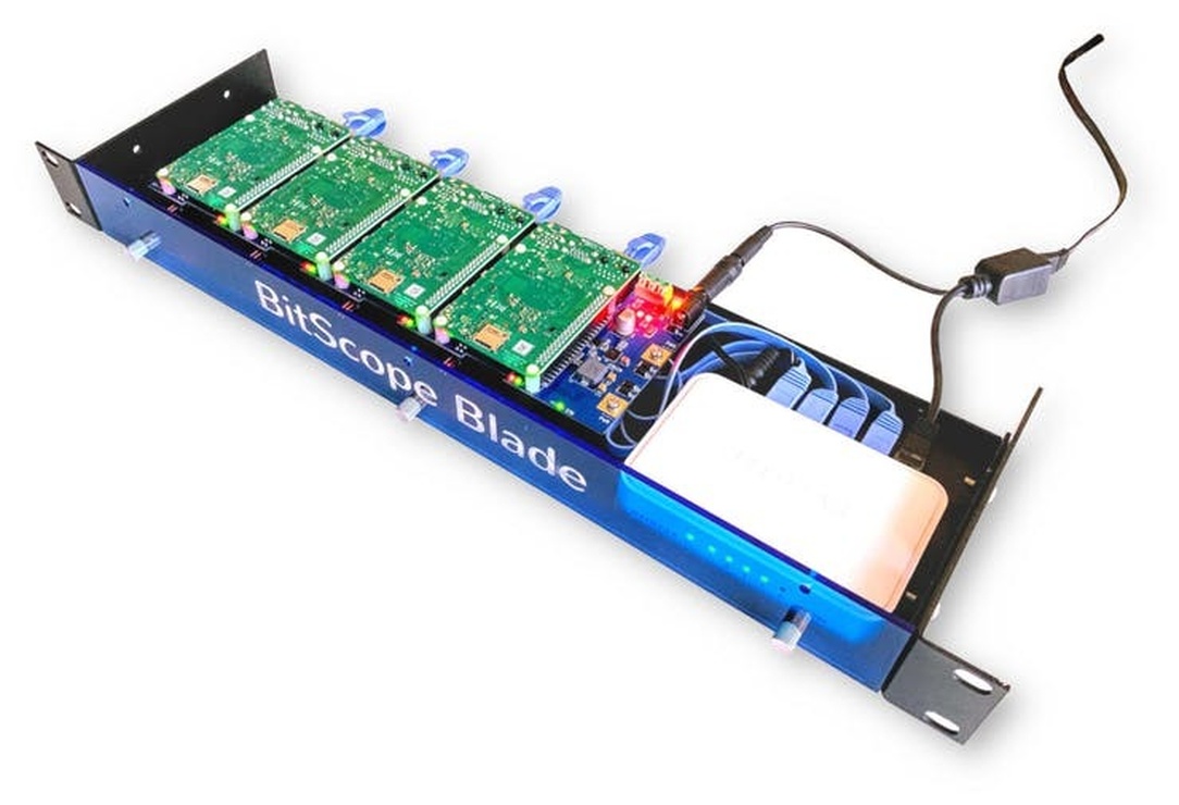 Afbeeldingslocatie: https://tweakers.net/i/9QmMUTVf7lXxe7mRrWFt48ba16g=/full-fit-in/4920x3264/filters:max_bytes(3145728):no_upscale():strip_icc():fill(white):strip_exif()/f/image/R3RFwe6Xub8quYRDpd6DJ4vg.jpg?f=user_large