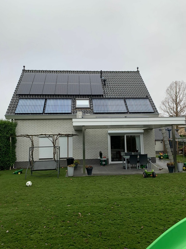 Afbeeldingslocatie: https://tweakers.net/i/9UHuc8EEVX_yX1-wH-DkMFAnlPU=/x800/filters:strip_icc():strip_exif()/f/image/08mzSsjInu2XUnwhB8Pvd4mk.jpg?f=fotoalbum_large