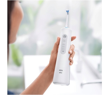 Oral-B AquaCare 6 Pro-Expert