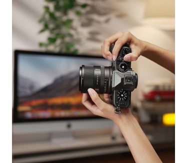 Viltrox AF 85mm F2.0 EVO