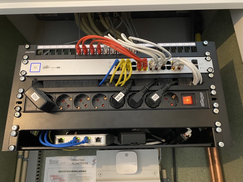Afbeeldingslocatie: https://tweakers.net/i/9_8KWxP2T8KxOtHY_RI15QUQ3OM=/800x/filters:strip_icc():strip_exif()/f/image/R19GF5yQDN2qFmmeOvodXFGc.jpg?f=fotoalbum_large