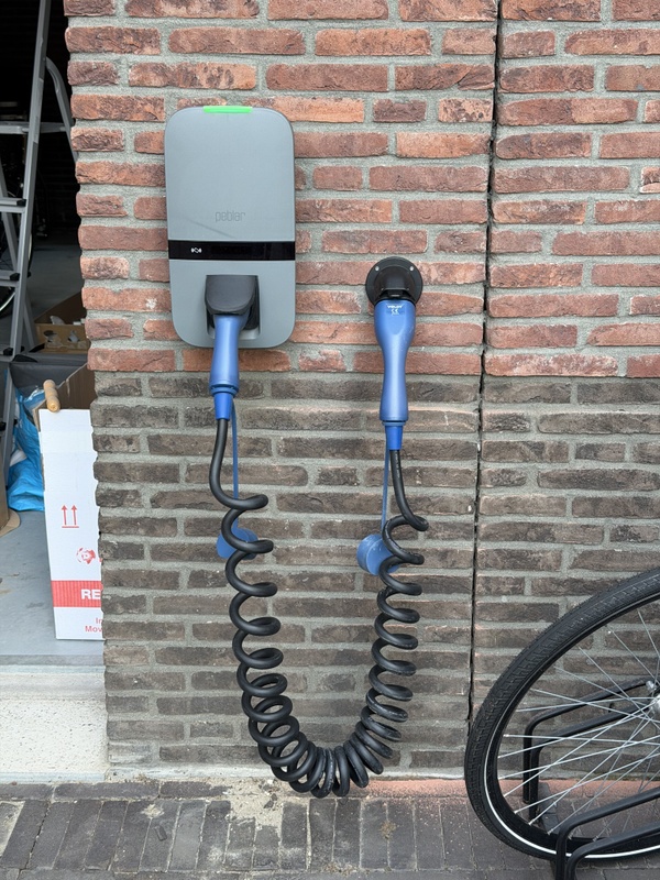 Afbeeldingslocatie: https://tweakers.net/i/9_jWJjhE4iGiBnwQw1fmQHnuZnk=/x800/filters:strip_icc():strip_exif()/f/image/8O4AQ008ZCJhrj3nW7Oh4XUm.jpg?f=fotoalbum_large