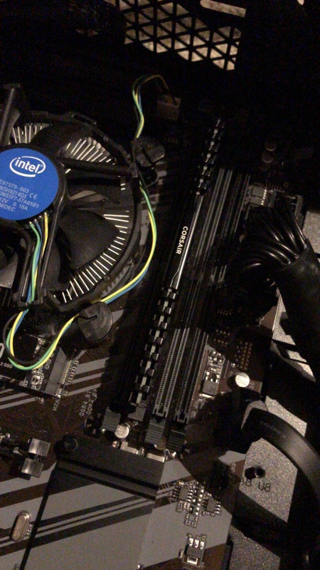 Afbeeldingslocatie: https://tweakers.net/i/9bHm3F3-w6ldSf37FpN5yMa-Gww=/x800/filters:strip_icc():strip_exif()/f/image/CWunKSiQiYBl1c4x5uCWaVYG.jpg?f=fotoalbum_large